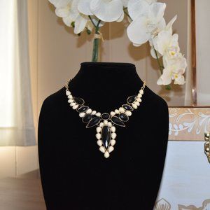 🍂 NWT Lilly Rocket Necklace and Earring Set